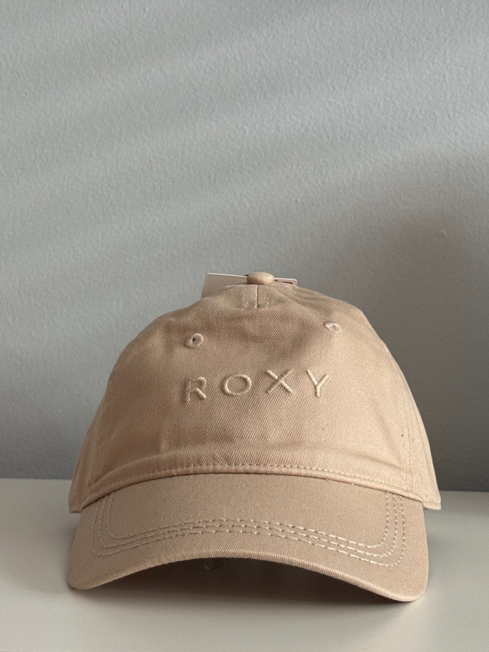 Roxy Women’s Light Beige Embroidered Cap